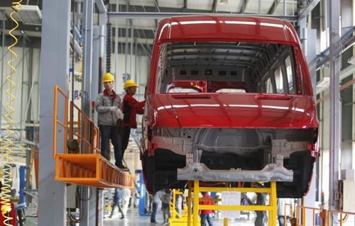 新能源時(shí)代 定義、最新進(jìn)展與道路機(jī)動車輛生產(chǎn)的綠色變革
